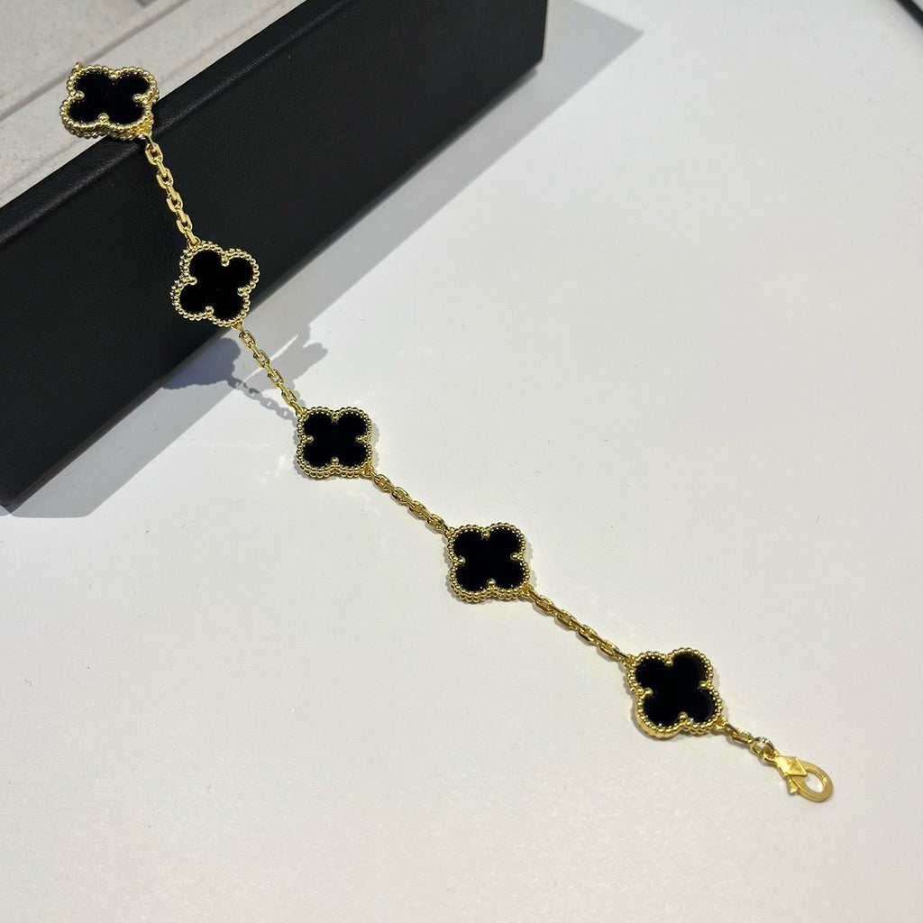[Lumi jewelry] CLOVER 5 MOTIF ONYXS BRACELET COLLECTION