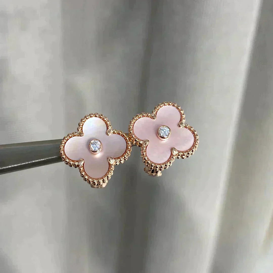¡®Lumi¡¯CLOVER MEDIUM 1 MOTIFS  PINK MOP DIAMOND EARRINGS