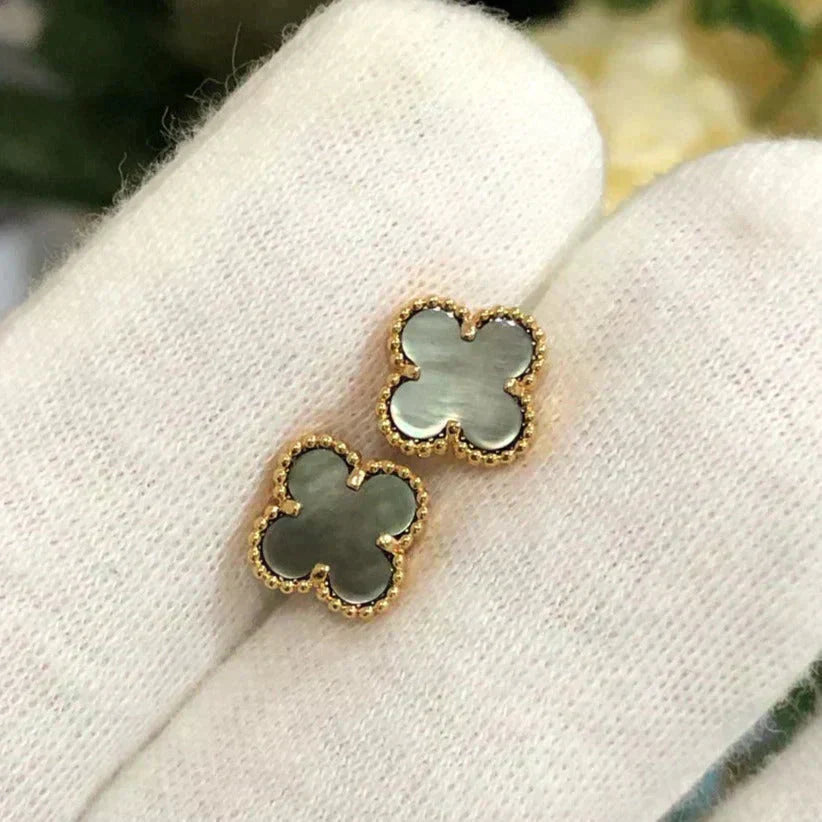 ¡®Lumi¡¯CLOVER MINI 9.5MM GRAY MOP EARRINGS