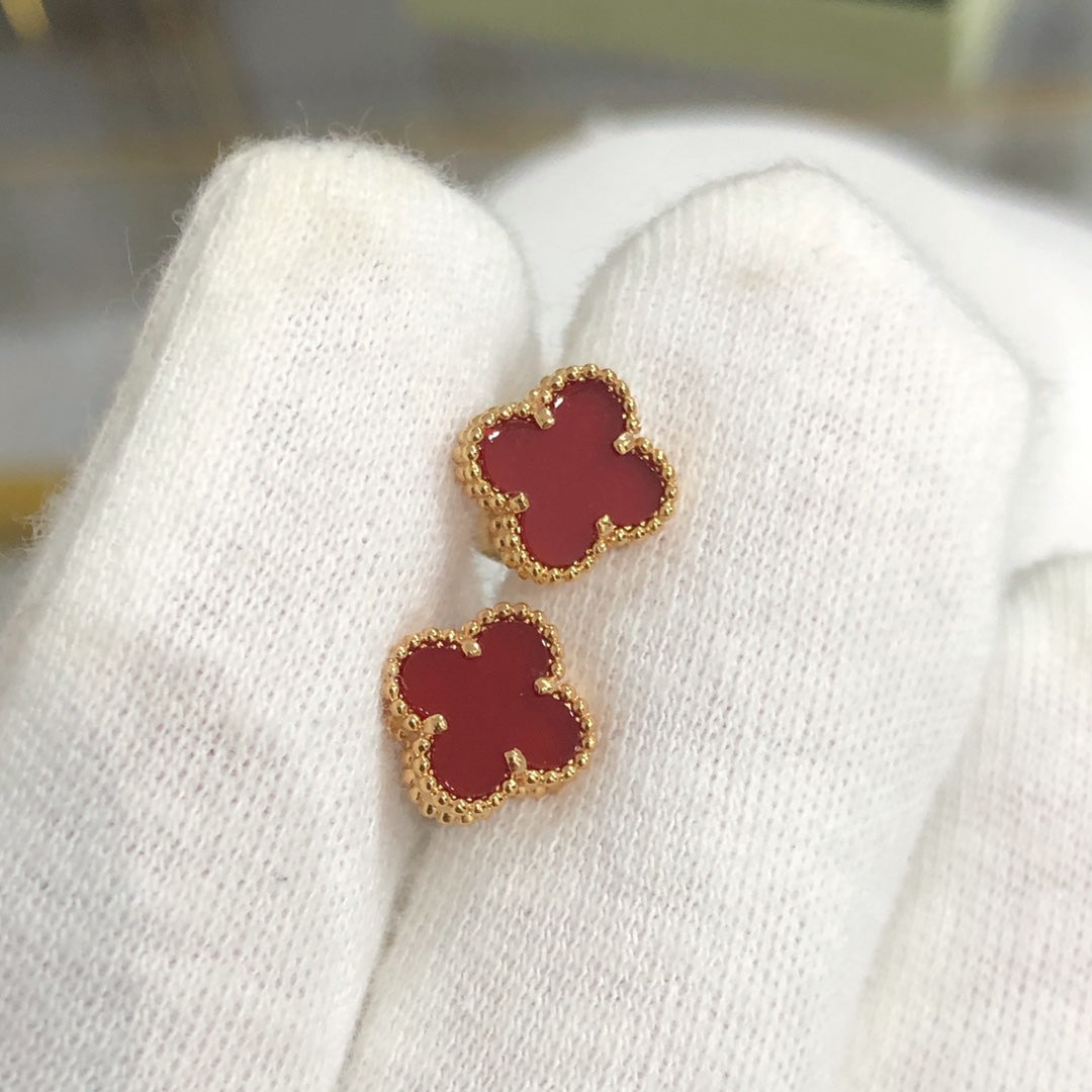 ¡®Lumi¡¯CLOVER MINI GOLD EARRINGS