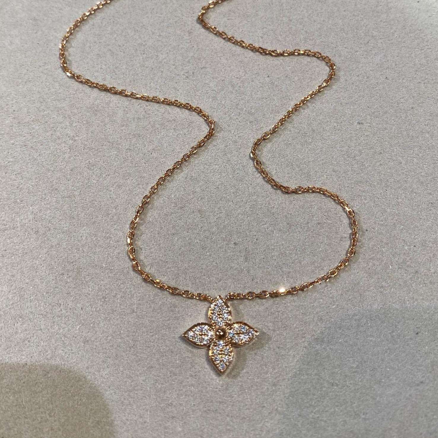¡®Lumi¡¯STAR DIAMOND NECKALCE