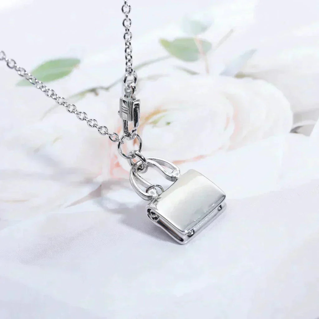 ¡®Lumi¡¯AMULETTE PEDANT SILVER NECKLACE