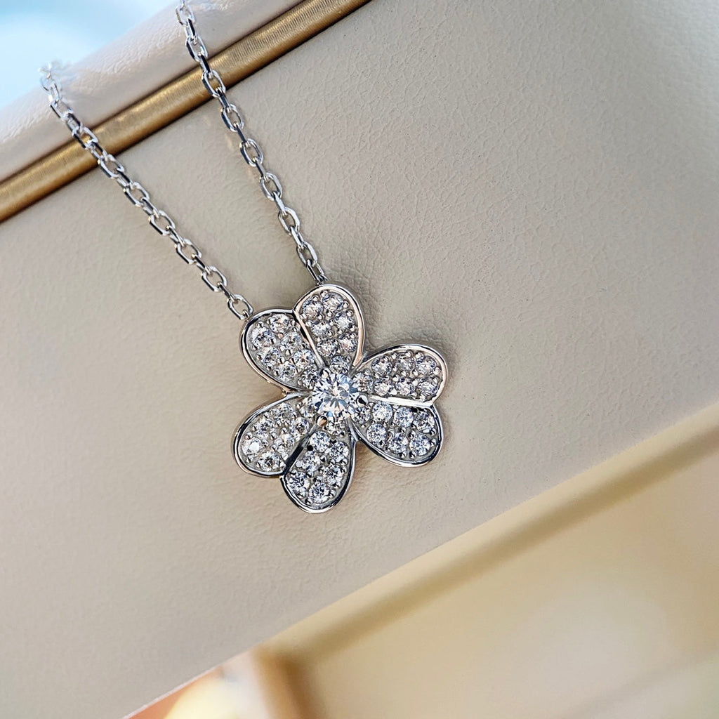 ¡®Lumi¡¯CLOVER DIAMOND NECKLACE SILVER