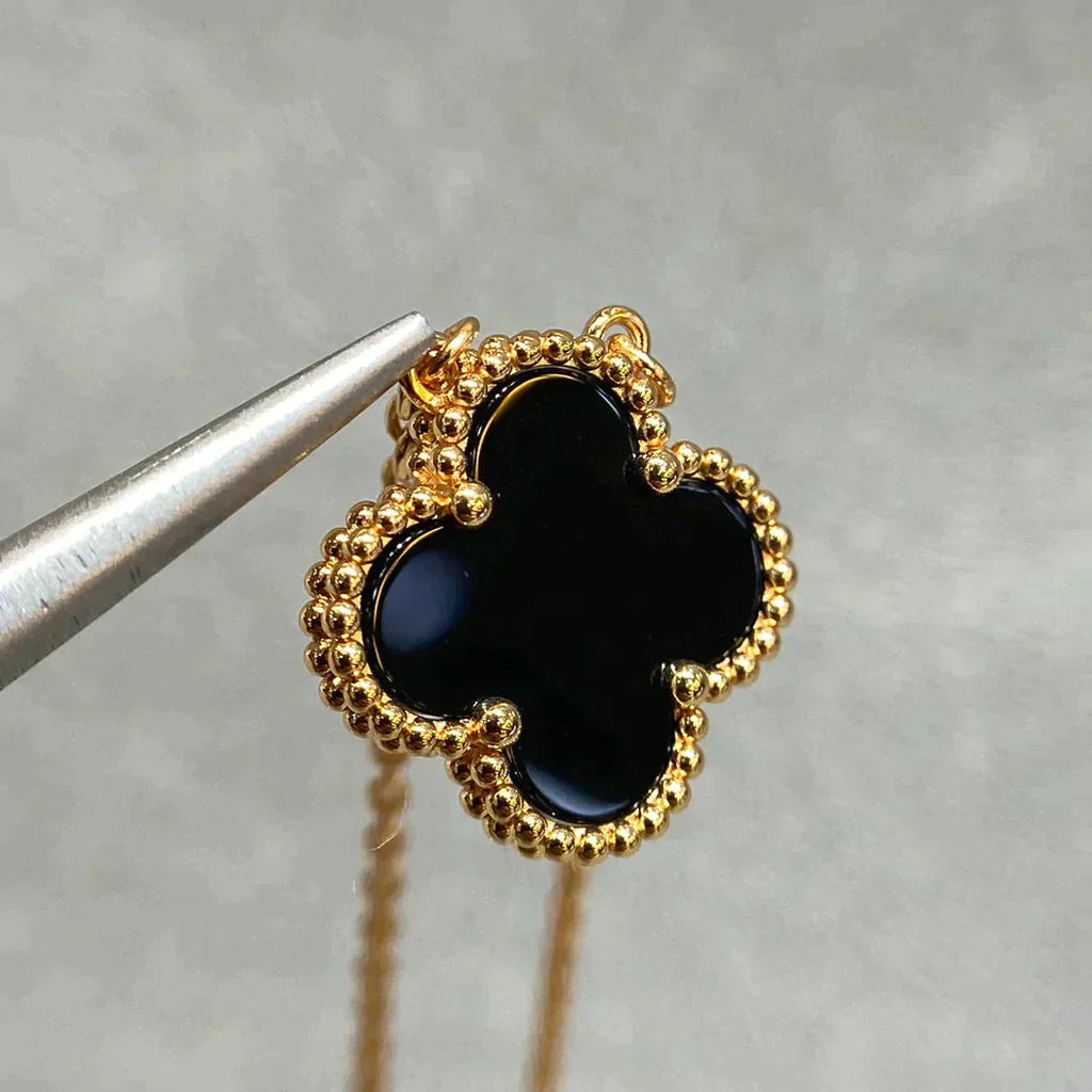 ¡®Lumi¡¯CLOVER 15MM BLACK ONYX SINGLE FLOWER NECKLACE