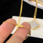 ¡®Lumi¡¯CLOVER 25MM MOP LARGE PENDANT NECKLACE