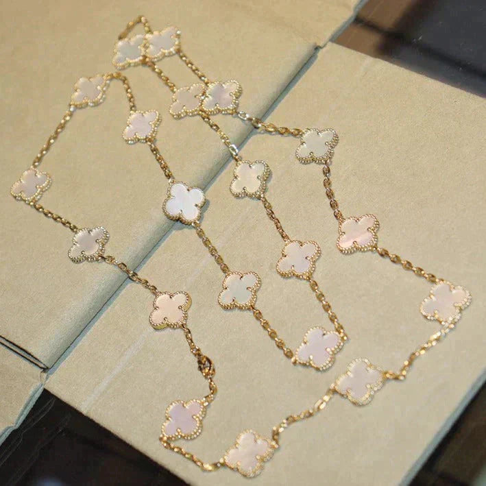 ¡®Lumi¡¯CLOVER 20 MOTIFS WHITE MOP NECKLACE