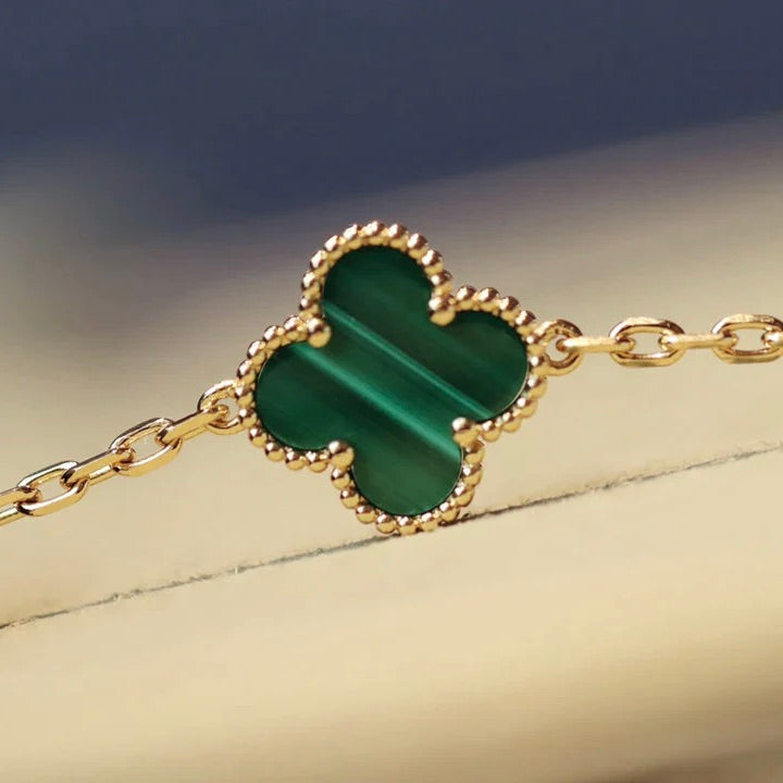 ¡®Lumi¡¯CLOVER 20 MOTIFS MALACHITE DIAMOND NECKLACE