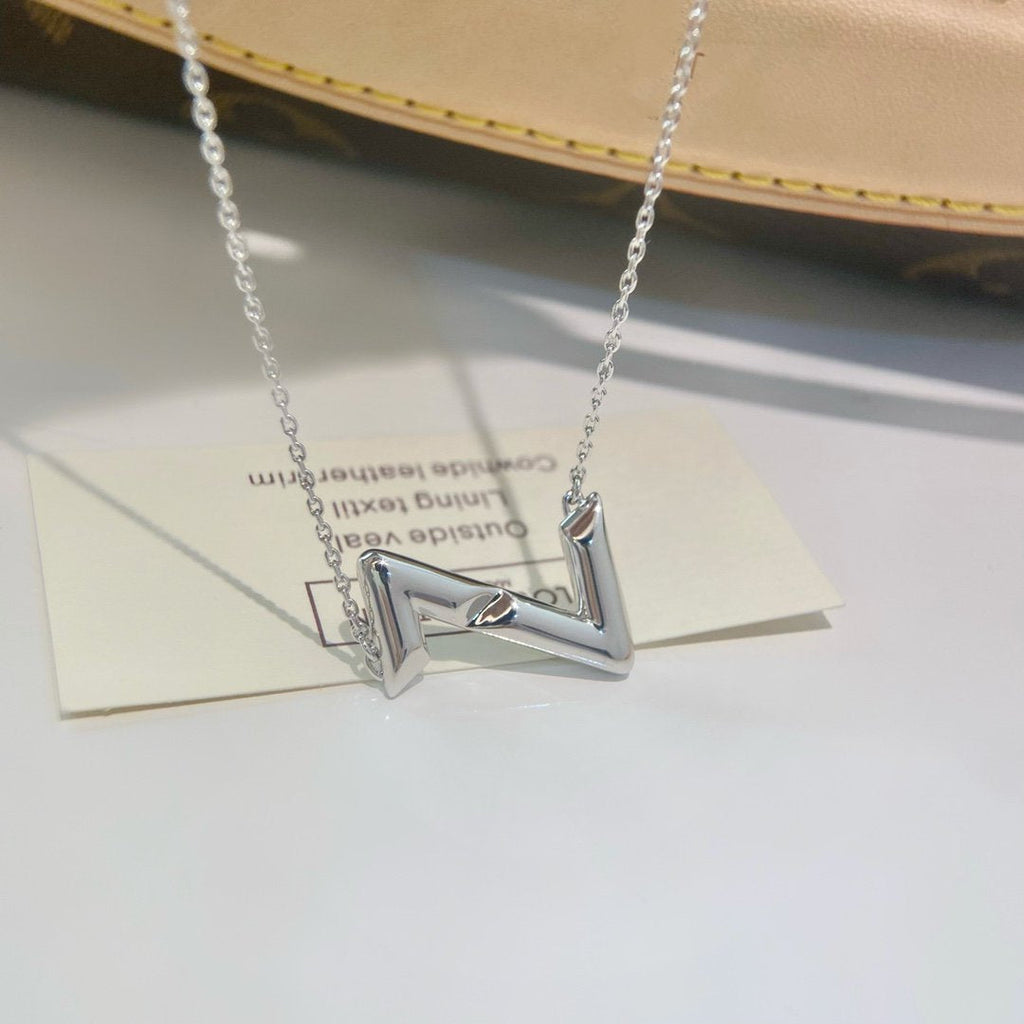¡®Lumi¡¯VOLTE UPSIDE DOWN NECKLACE