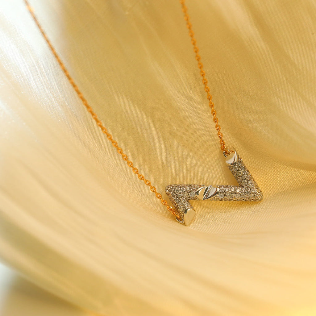 ¡®Lumi¡¯VOLT SILVER DIAMOND PEDANT NECKLACE