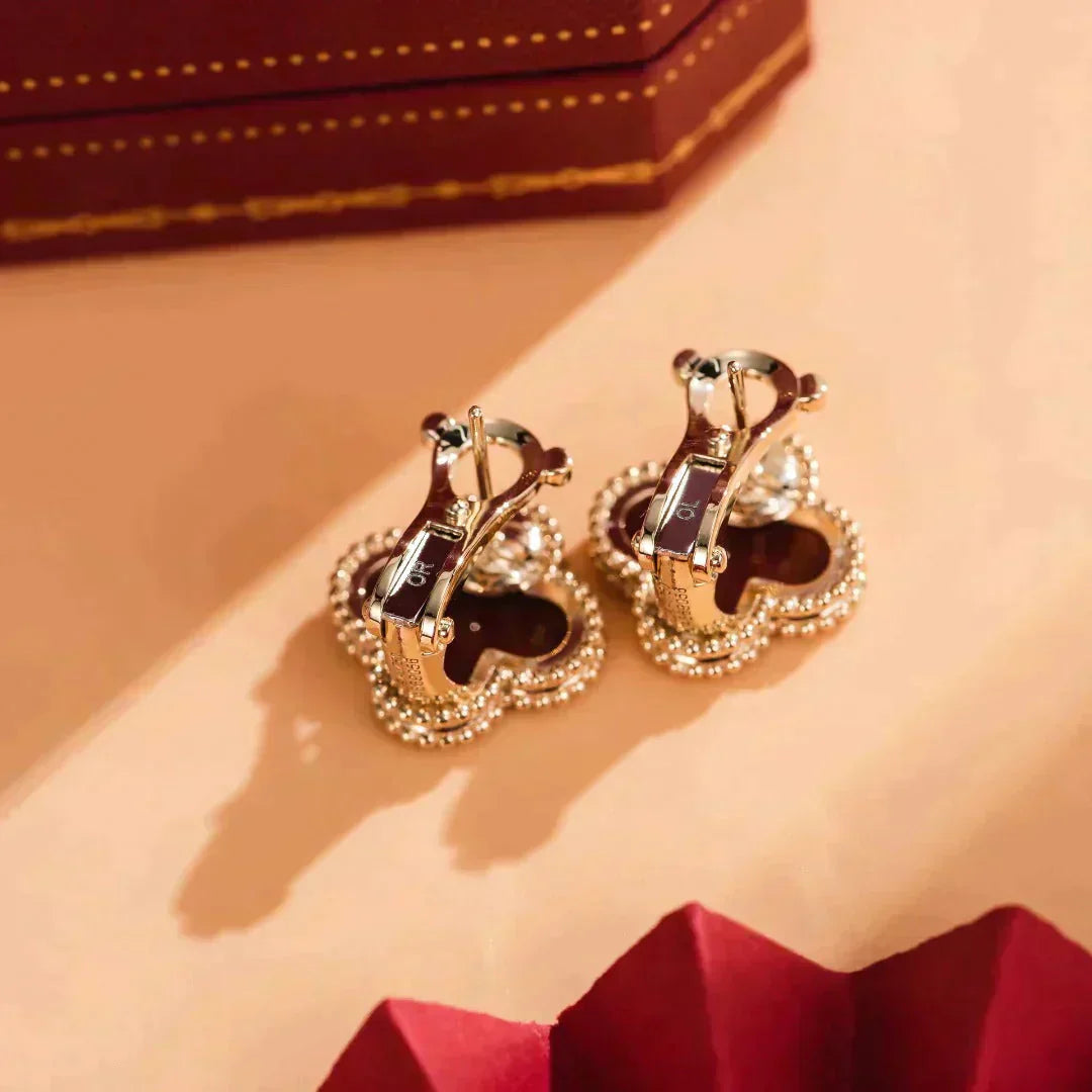 ¡®Lumi¡¯CLOVER MEDIUM 1 MOTIFS CARNELIAN  EARRINGS