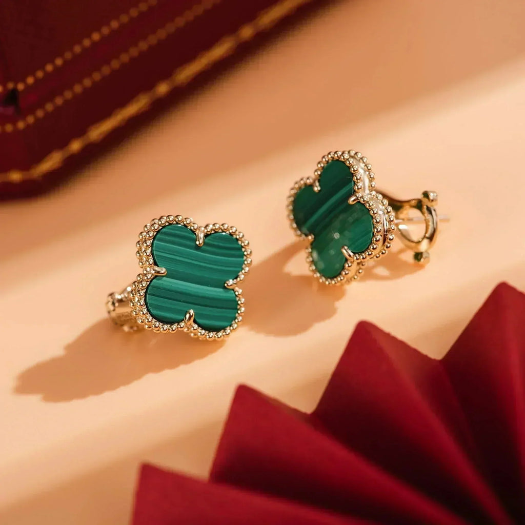 ¡®Lumi¡¯CLOVER MEDIUM 1 MOTIFS MALACHITE  EARRINGS