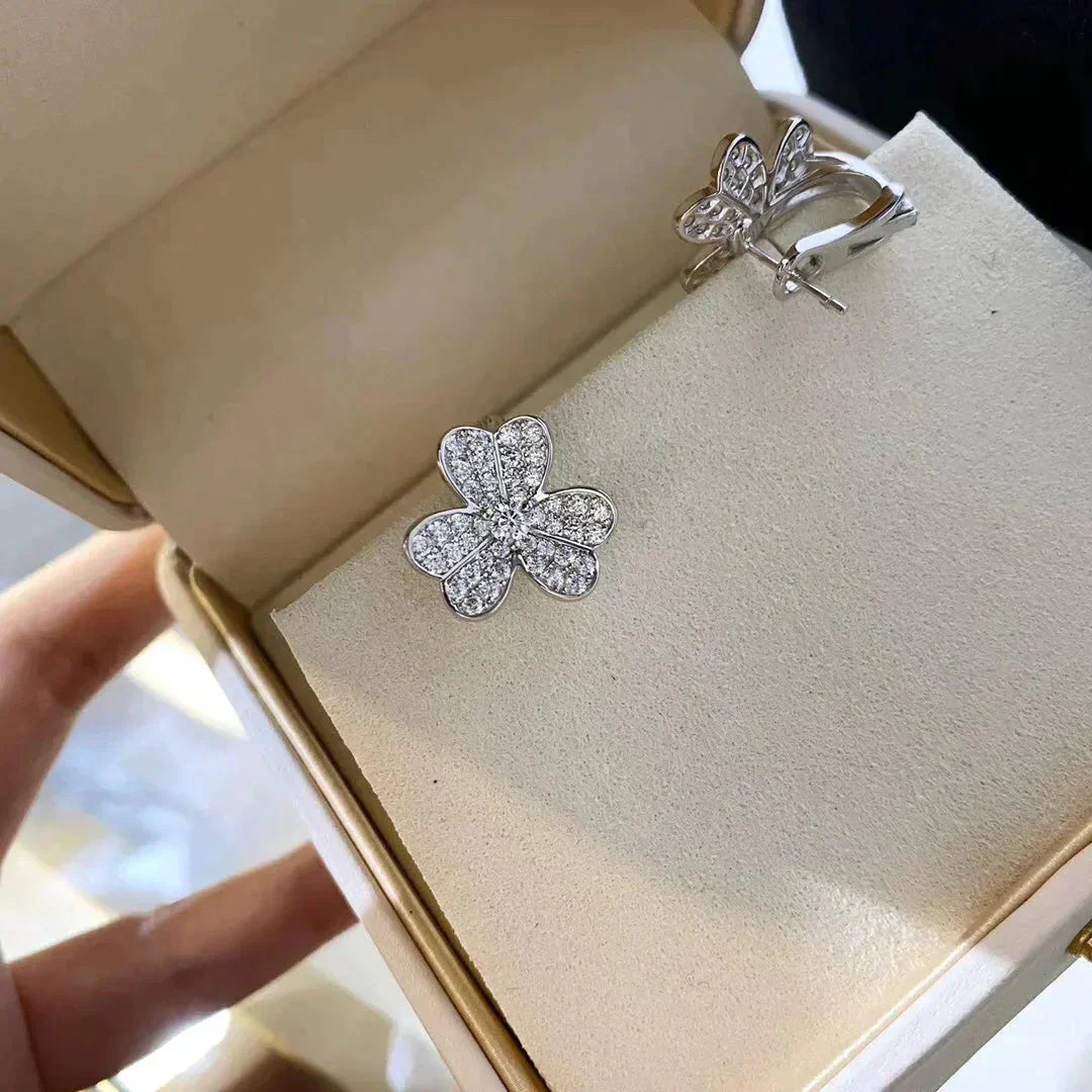 ¡®Lumi¡¯CLOVER COMOS DIAMOND EARRINGS SILVER