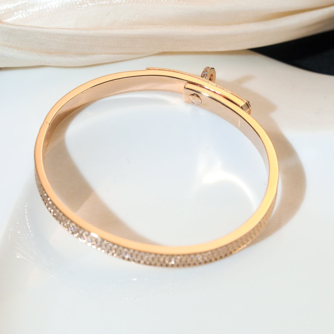 ¡®Lumi¡¯KELLY BRACELET DIAMOND PAVED
