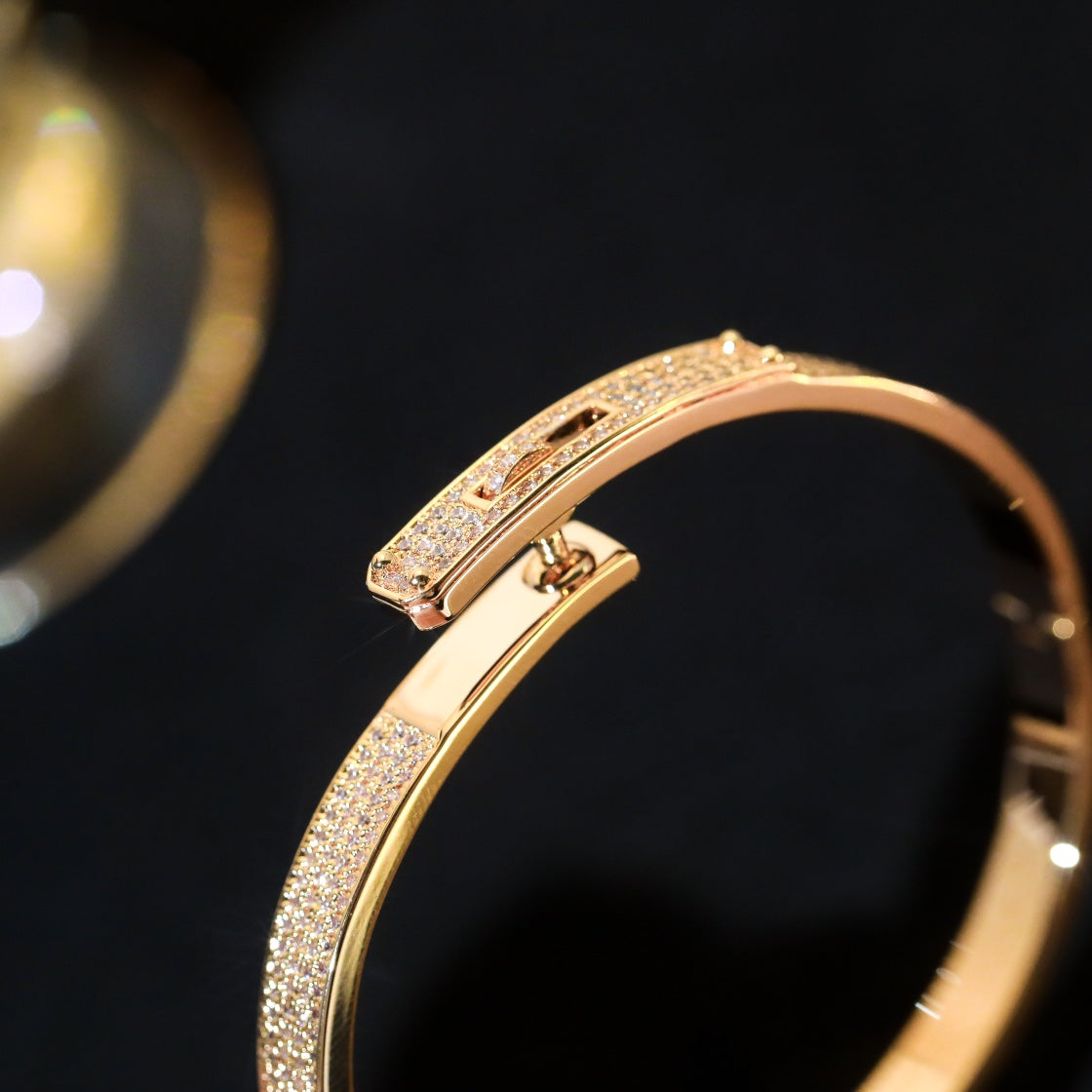 ¡®Lumi¡¯KELLY BRACELET DIAMOND PAVED