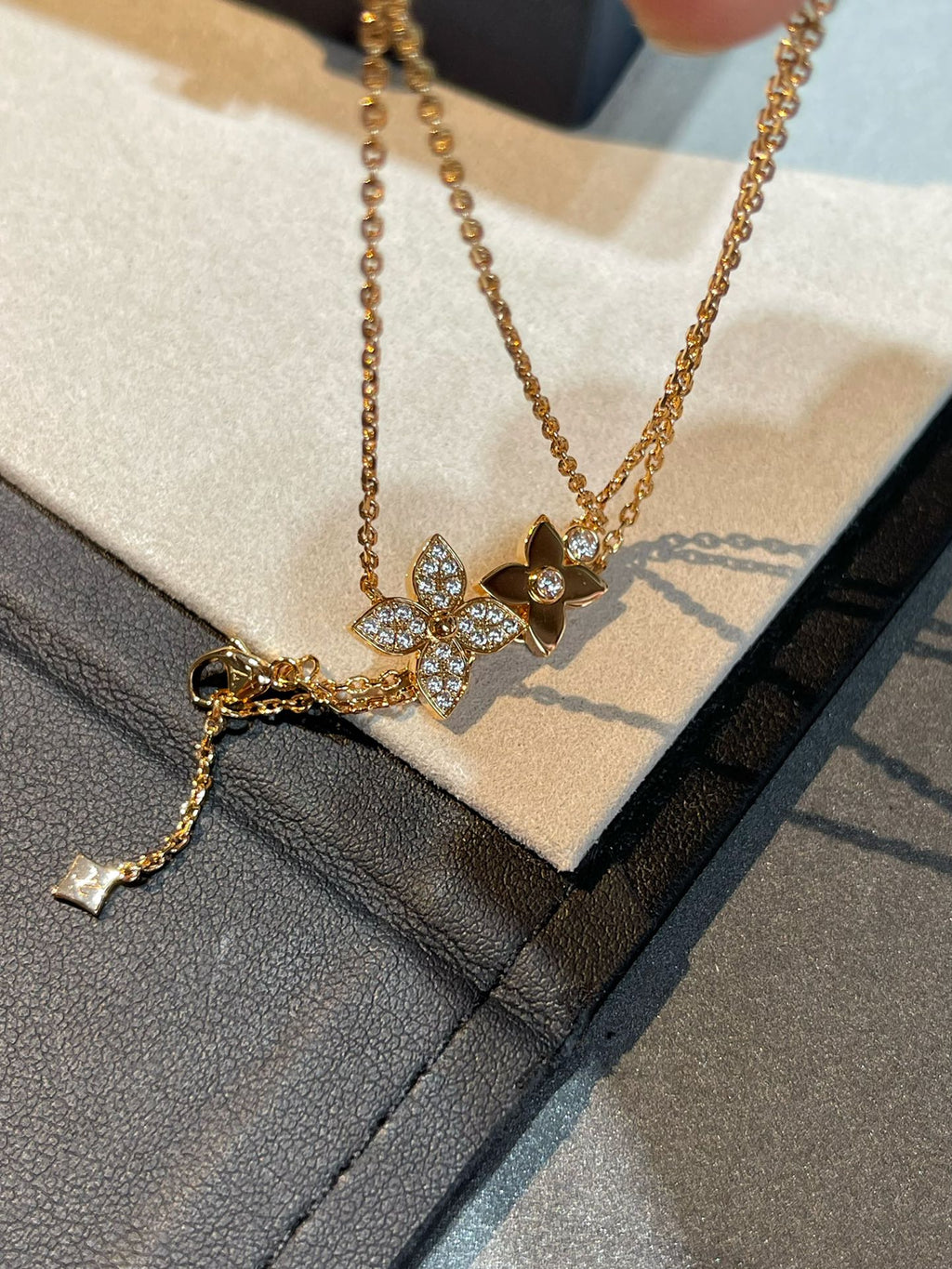 ¡®Lumi¡¯STAR BLOSSOM NECKLACE PINK GOLD DIAMONDS