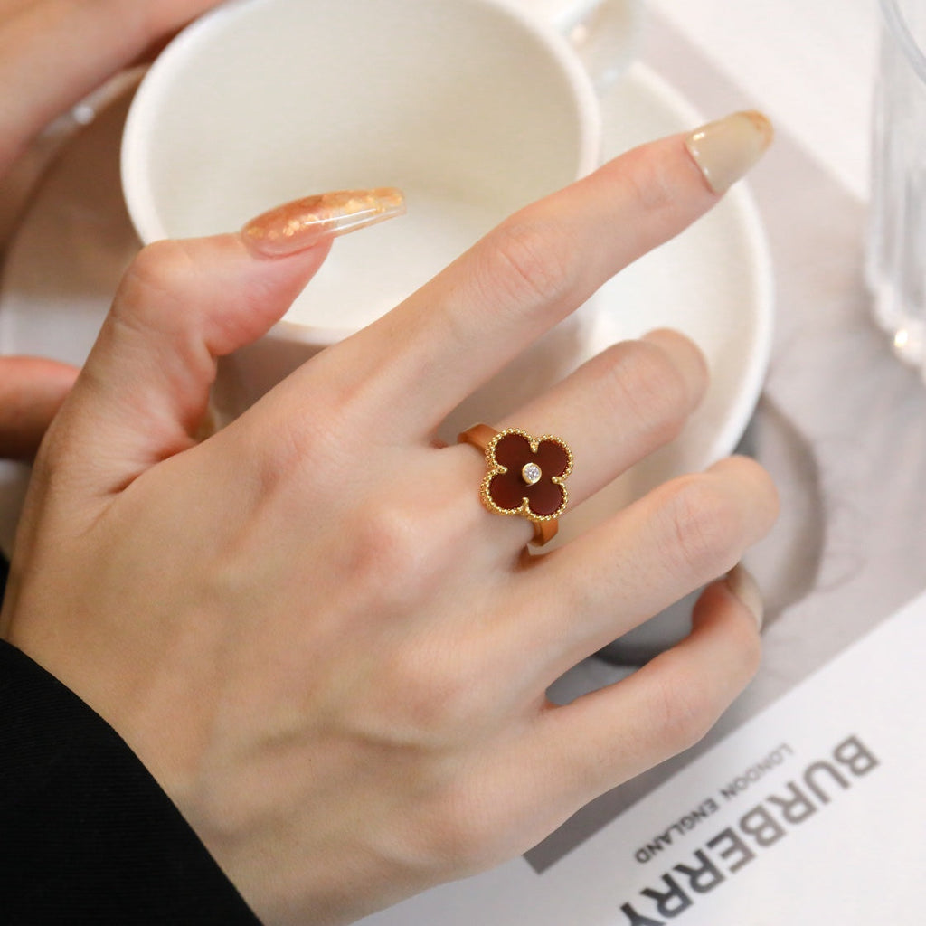 ¡®Lumi¡¯CLOVER CARNELIAN RING ROSE GOLD DIAMOND