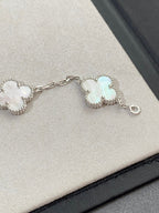 [Lumi jewelry]CLOVER WHITE PEARL MOP 5 MOTIF BRACELET COLLECTION