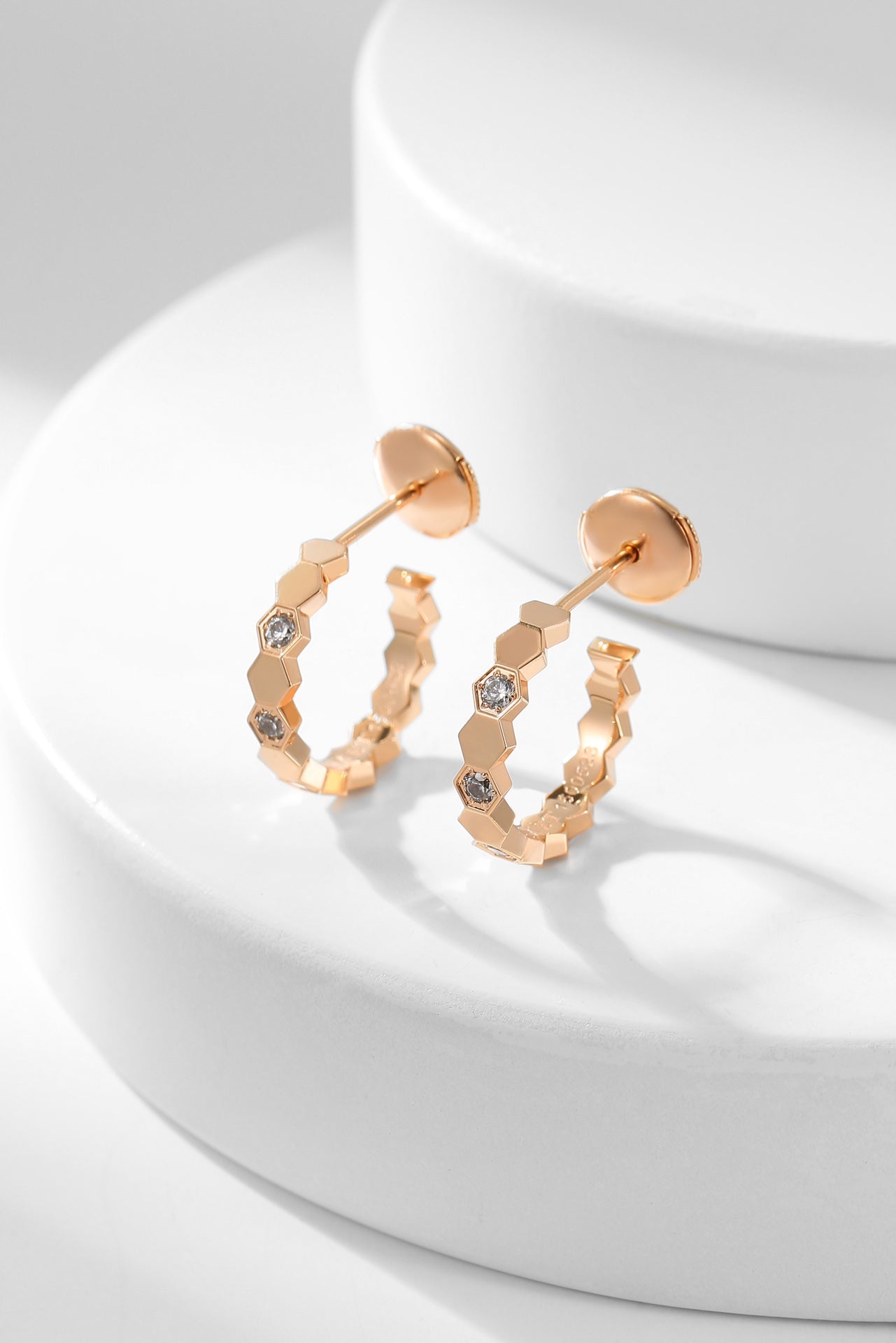 ¡®Lumi¡¯BEE LOVE DIAMOND HOOP EARRINGS