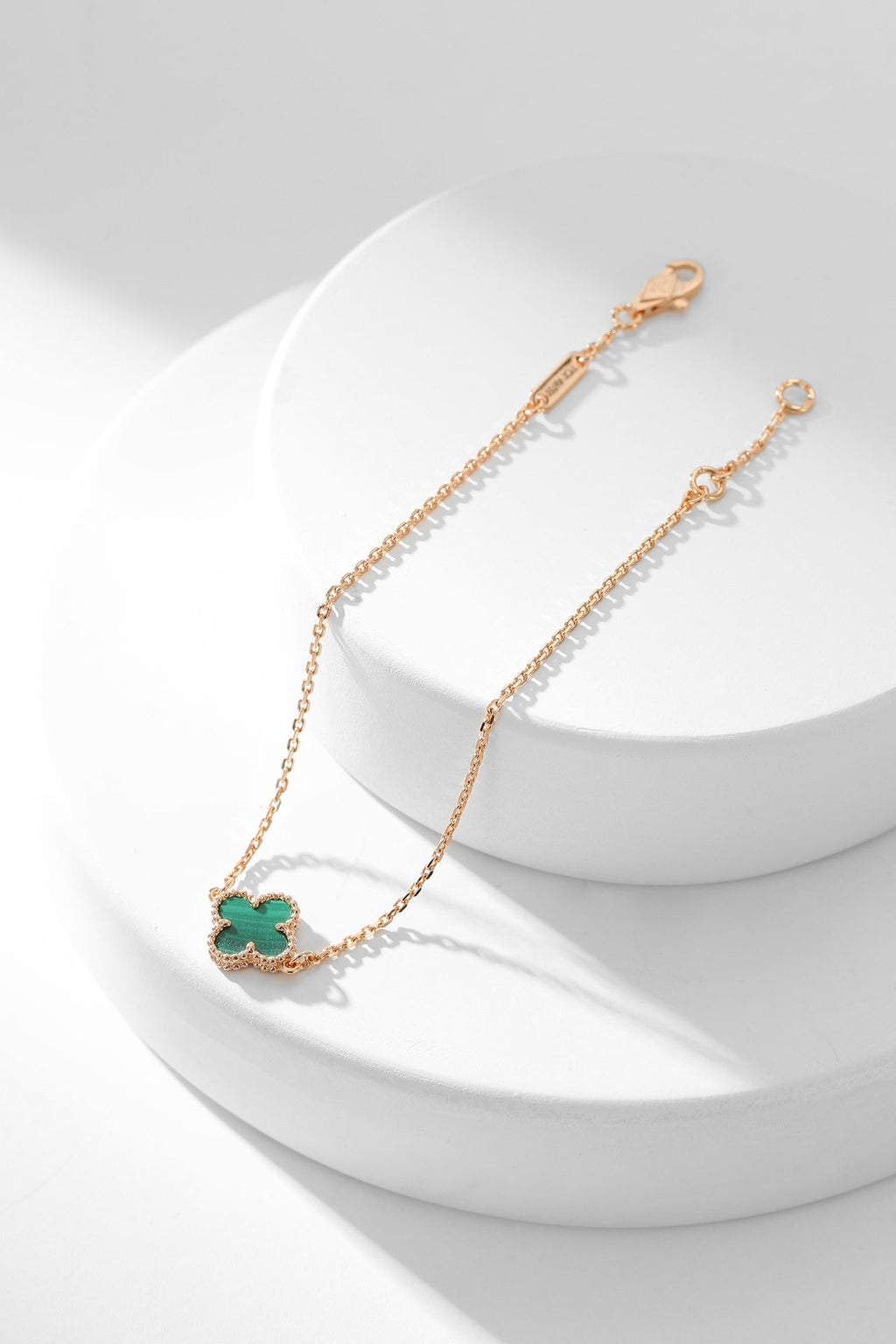 ¡®Lumi¡¯CLOVER BRACELET MALACHITE 1 MOTIF