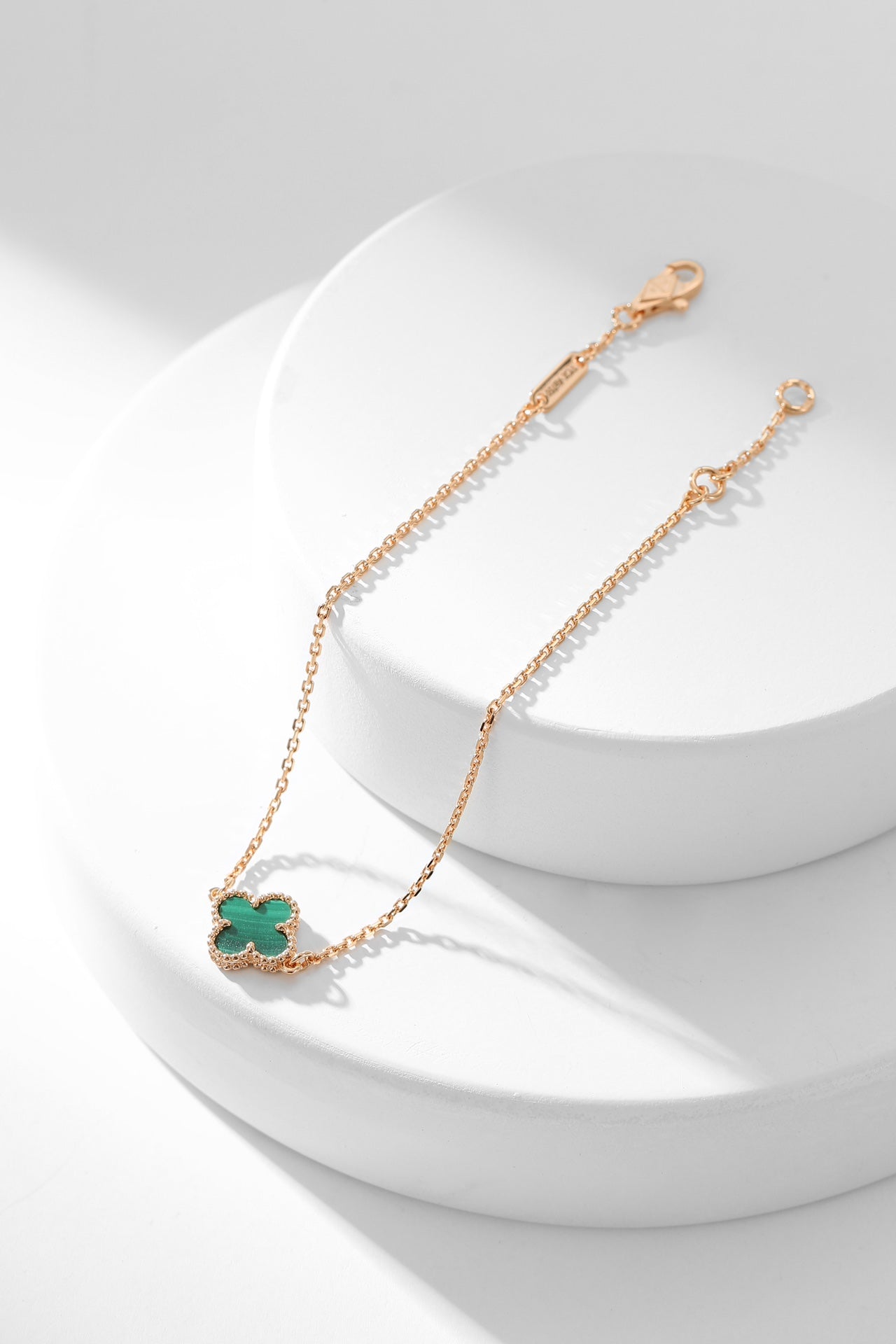 ¡®Lumi¡¯CLOVER BRACELET MALACHITE 1 MOTIF