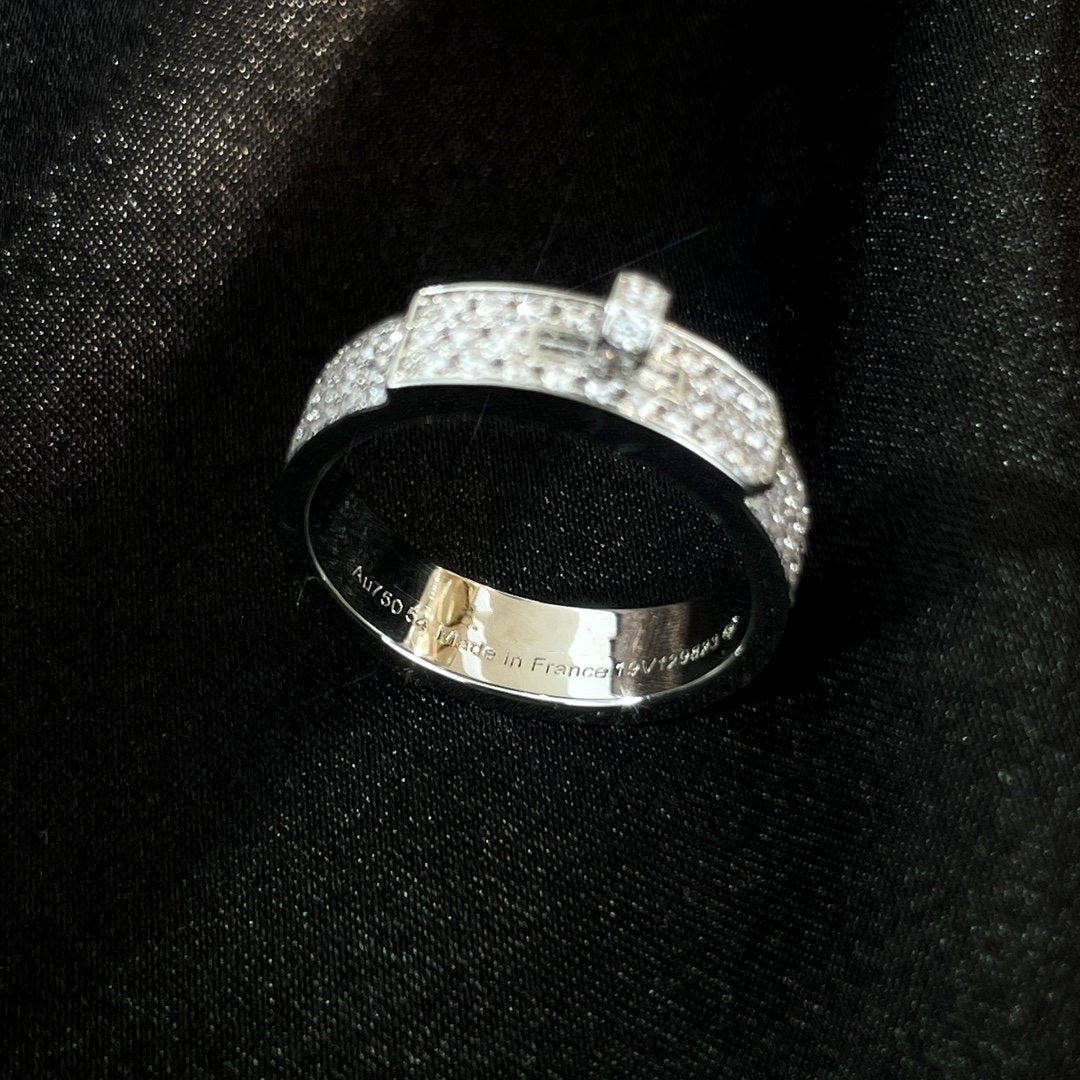 ¡®Lumi¡¯KELLY SILVER DIAMOND RING