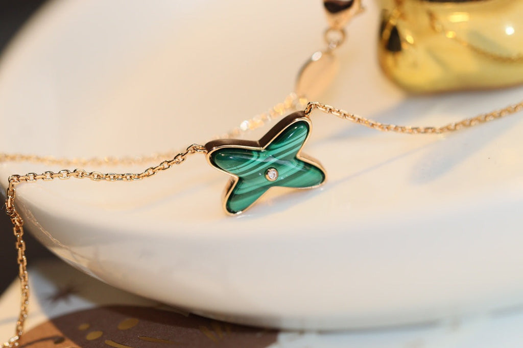 ¡®Lumi¡¯JEUX MALACHITE 1 DIAMOND PINK GOLD NECKLACE