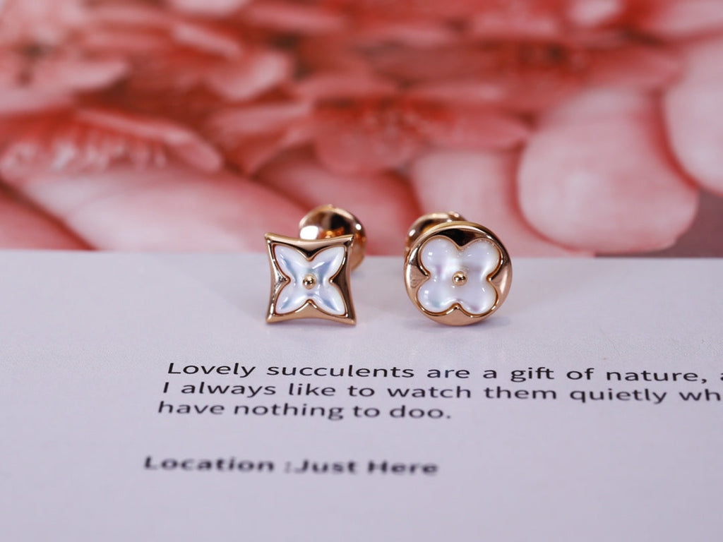 ¡®Lumi¡¯STAR AND SUN PINK GOLD MOP STUD EARRINGS