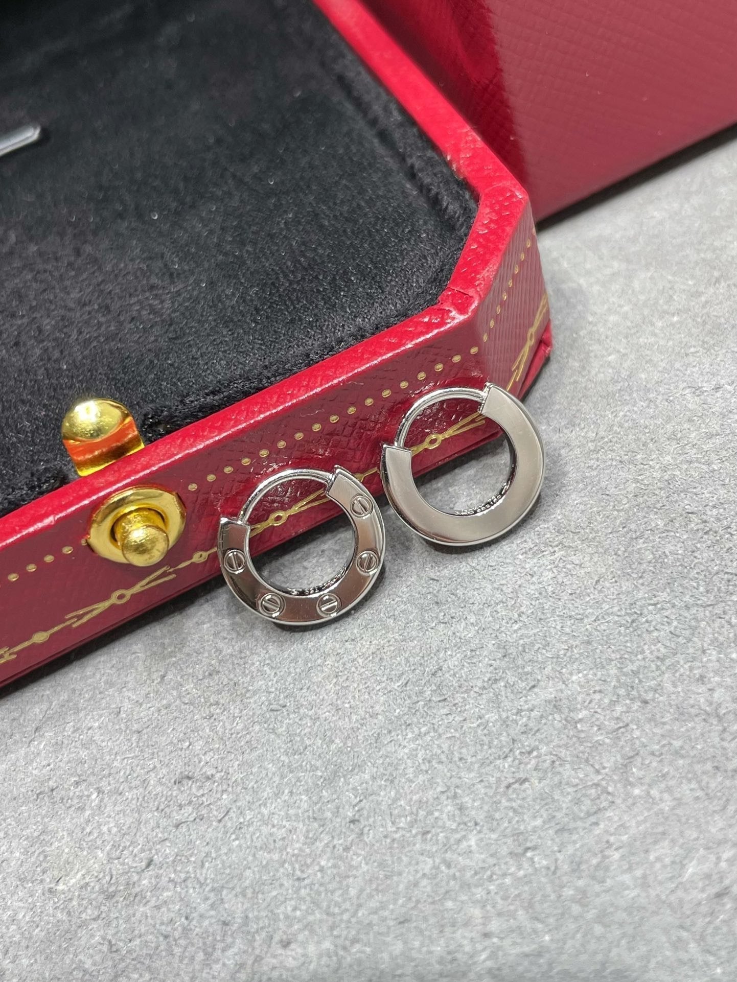 ¡®Lumi¡¯LOVE MINI EARRINGS