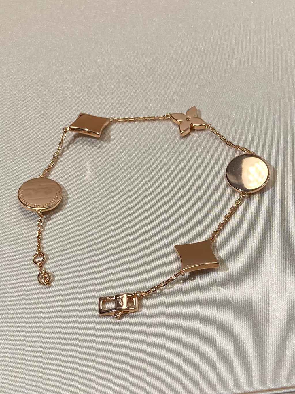 ¡®Lumi¡¯STAR AND SUN 5 MOTIF MOP PINK GOLD BRACELET
