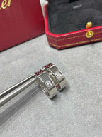 ¡®Lumi¡¯LOVE 5.5MM 1 DIAMOND EARRINGS