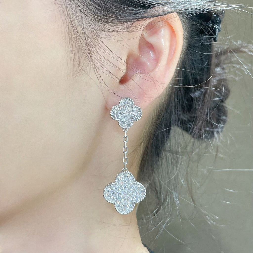 ¡®Lumi¡¯CLOVER 2 MOTIFS DIAMOND PAVED SILVER EARRINGS