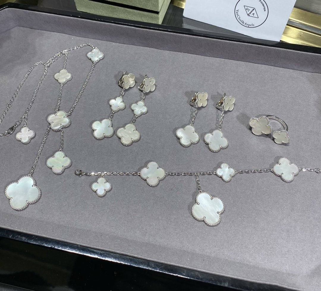 ¡®Lumi¡¯CLOVER 5 MOTIF WHITE MOP SILVER BRACELET