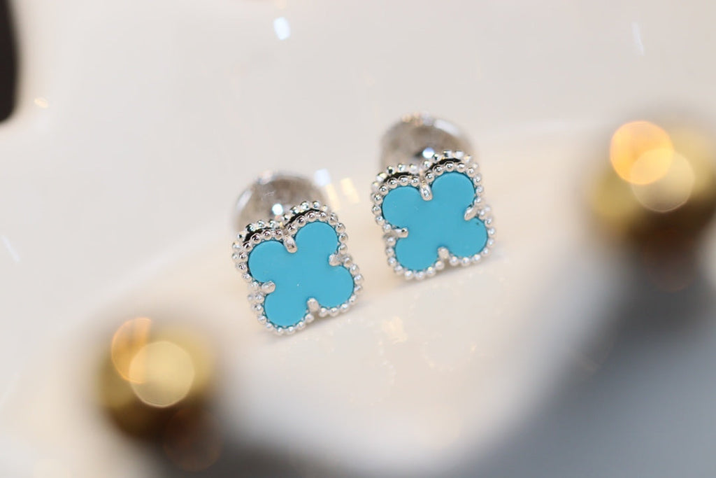 ¡®Lumi¡¯CLOVER MINI TURQUOISE SILVER STUD EARRINGS