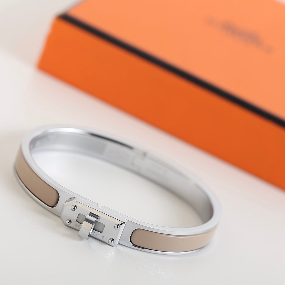 ¡®Lumi¡¯HM KELLY GREY BRACELET