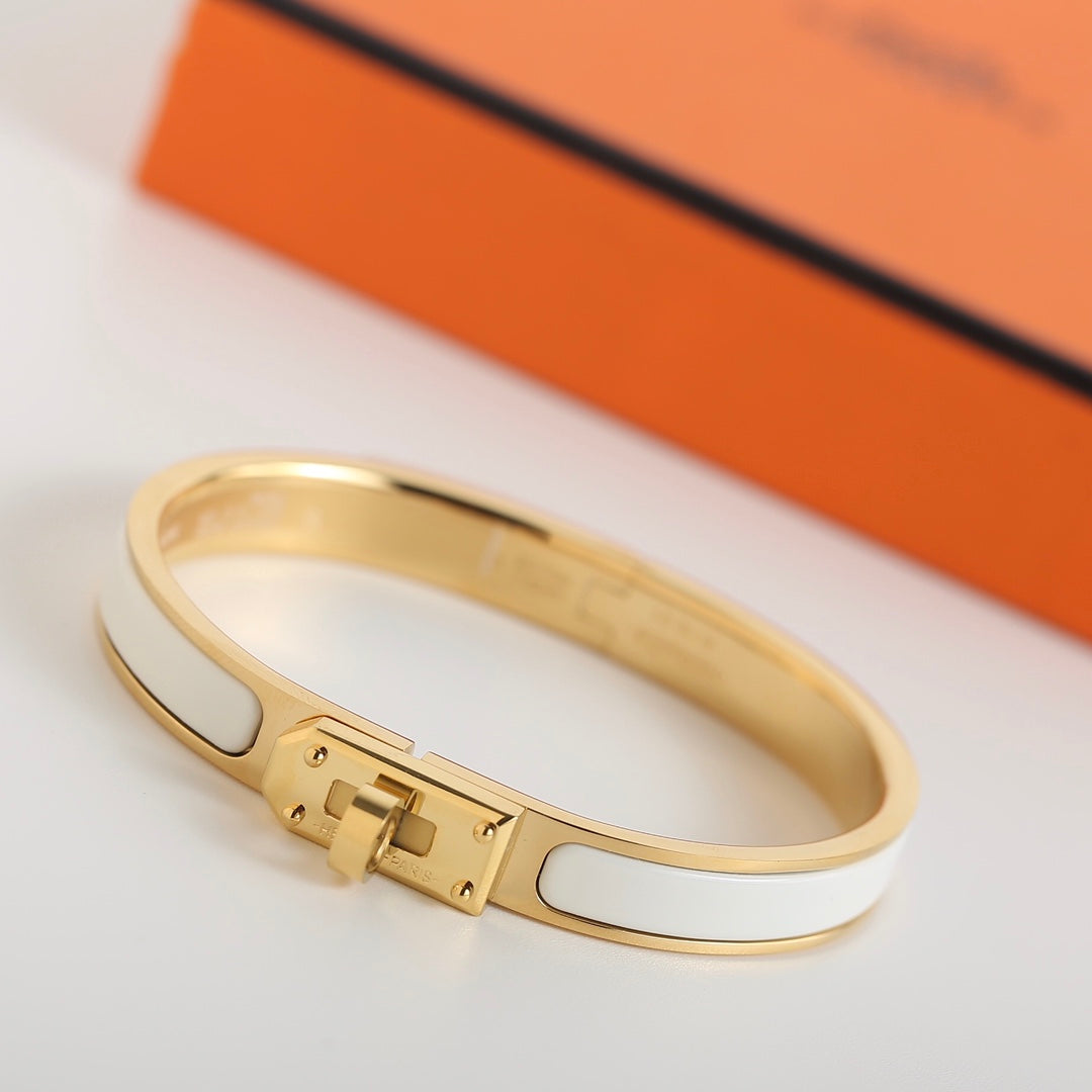 ¡®Lumi¡¯HM KELLY WHITE BRACELET