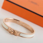 ¡®Lumi¡¯HM KELLY WHITE BRACELET