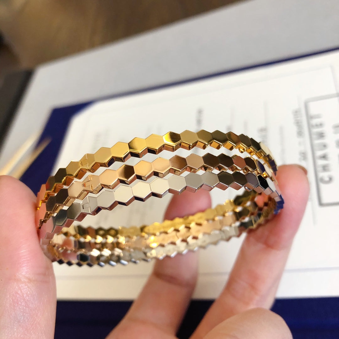 ¡®Lumi¡¯BEE LOVE BRACELET