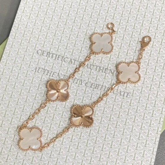 [Lumi jewelry]CLOVER WHITE PEARL MOP 5 MOTIF BRACELET COLLECTION