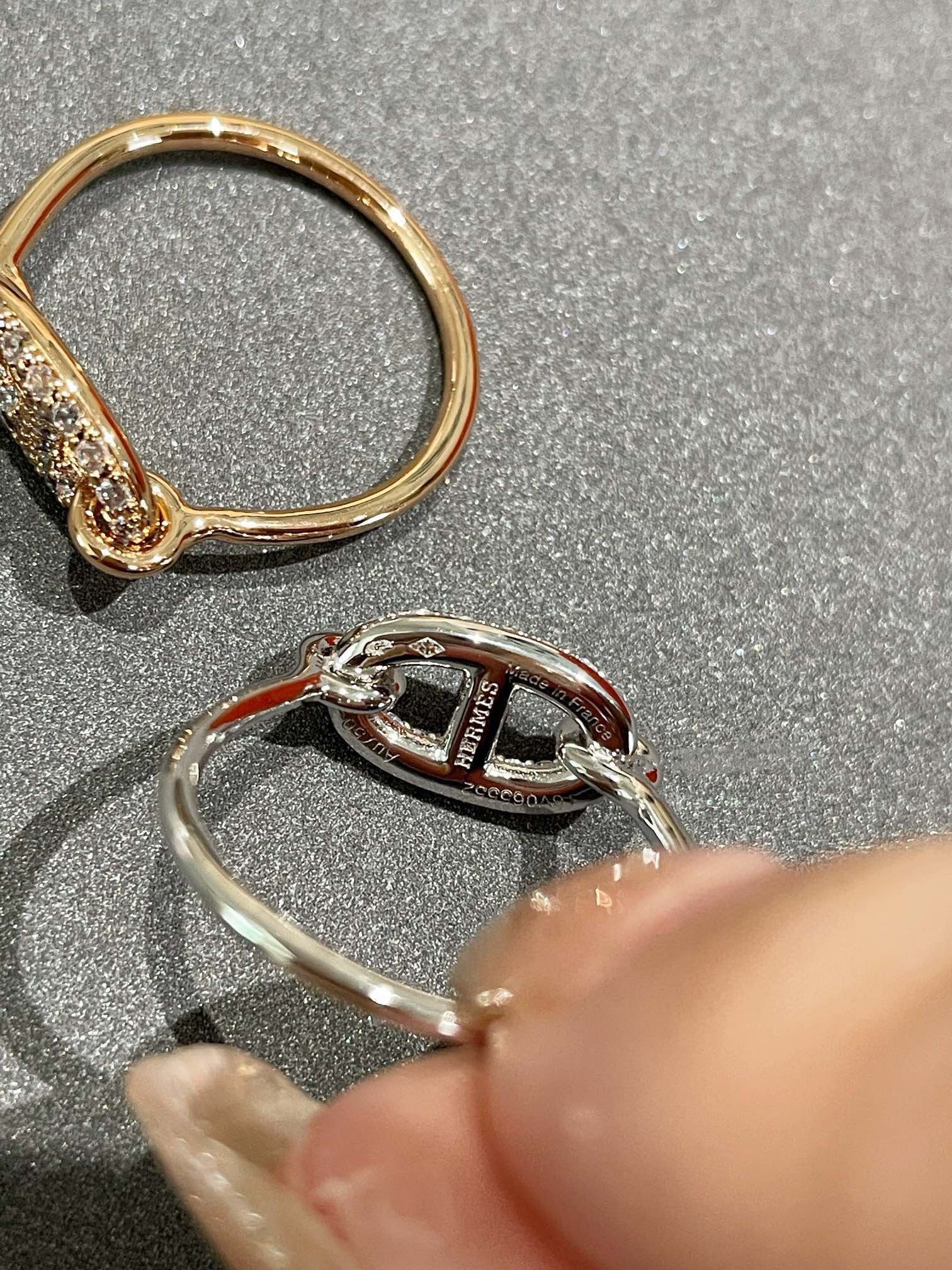 ¡®Lumi¡¯RONDE SMALL DIAMOND RING