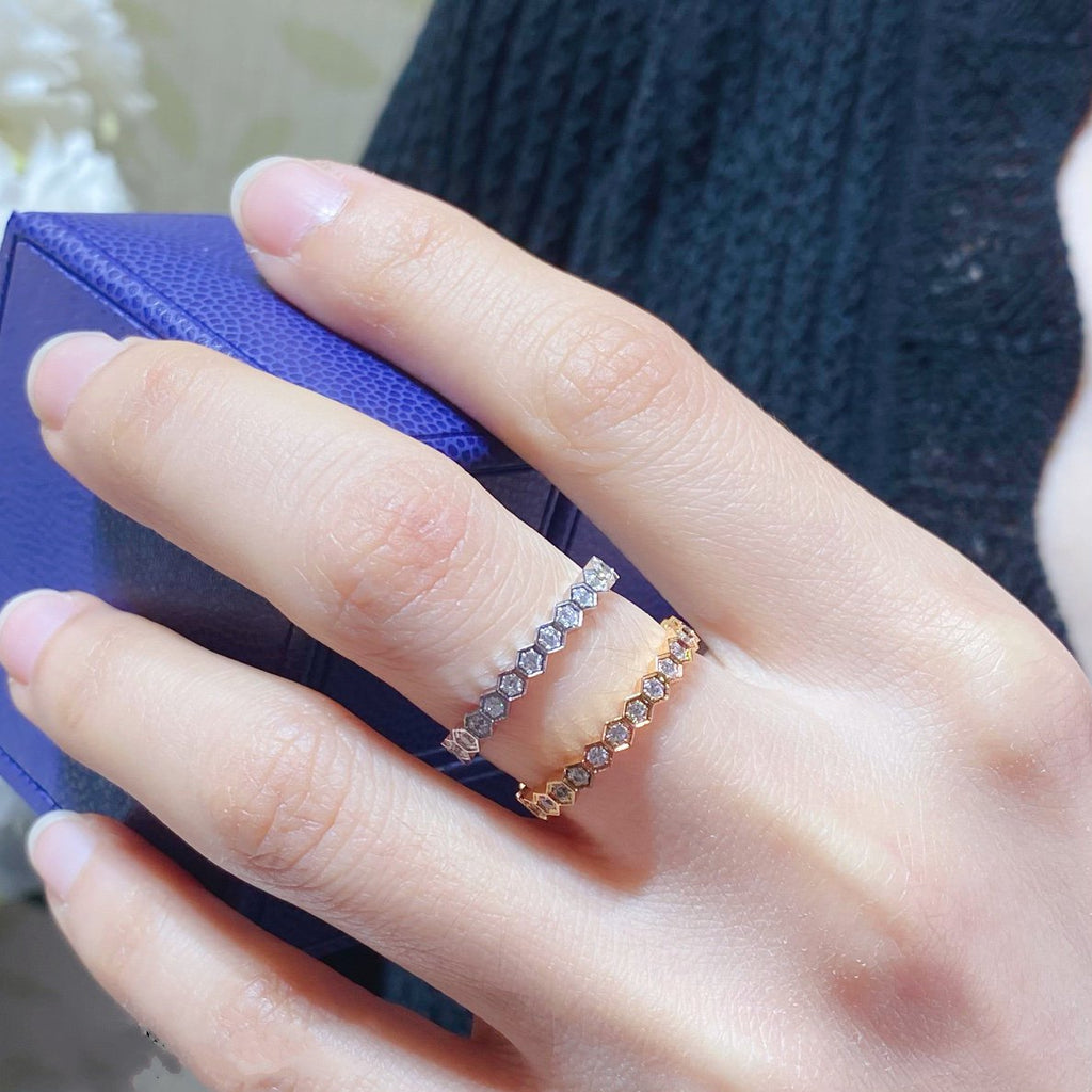¡®Lumi¡¯BEE LOVE DIAMOND PAVED SMALL RING