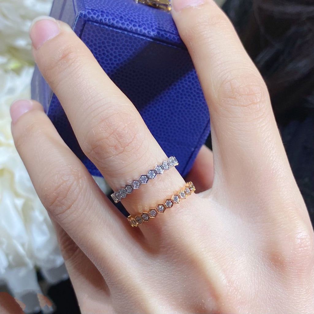 ¡®Lumi¡¯BEE LOVE DIAMOND PAVED SMALL RING
