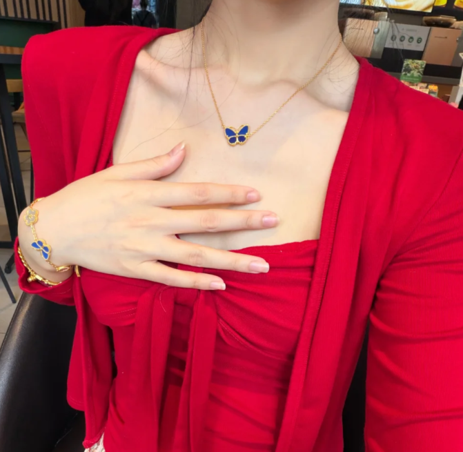 [Lumi]BUTTERFLY BLUE   NECKLACE