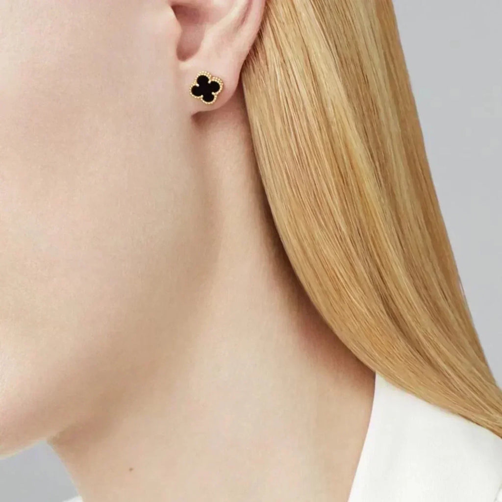 ¡®Lumi¡¯CLOVER MINI 9.5MM BLACK MOP EARRINGS