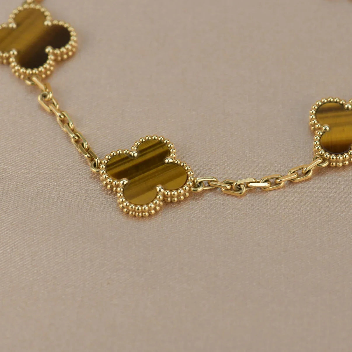 [Lumi jewelry] CLOVER 5 MOTIFS TIGER EYE BRACELET COLLECTION