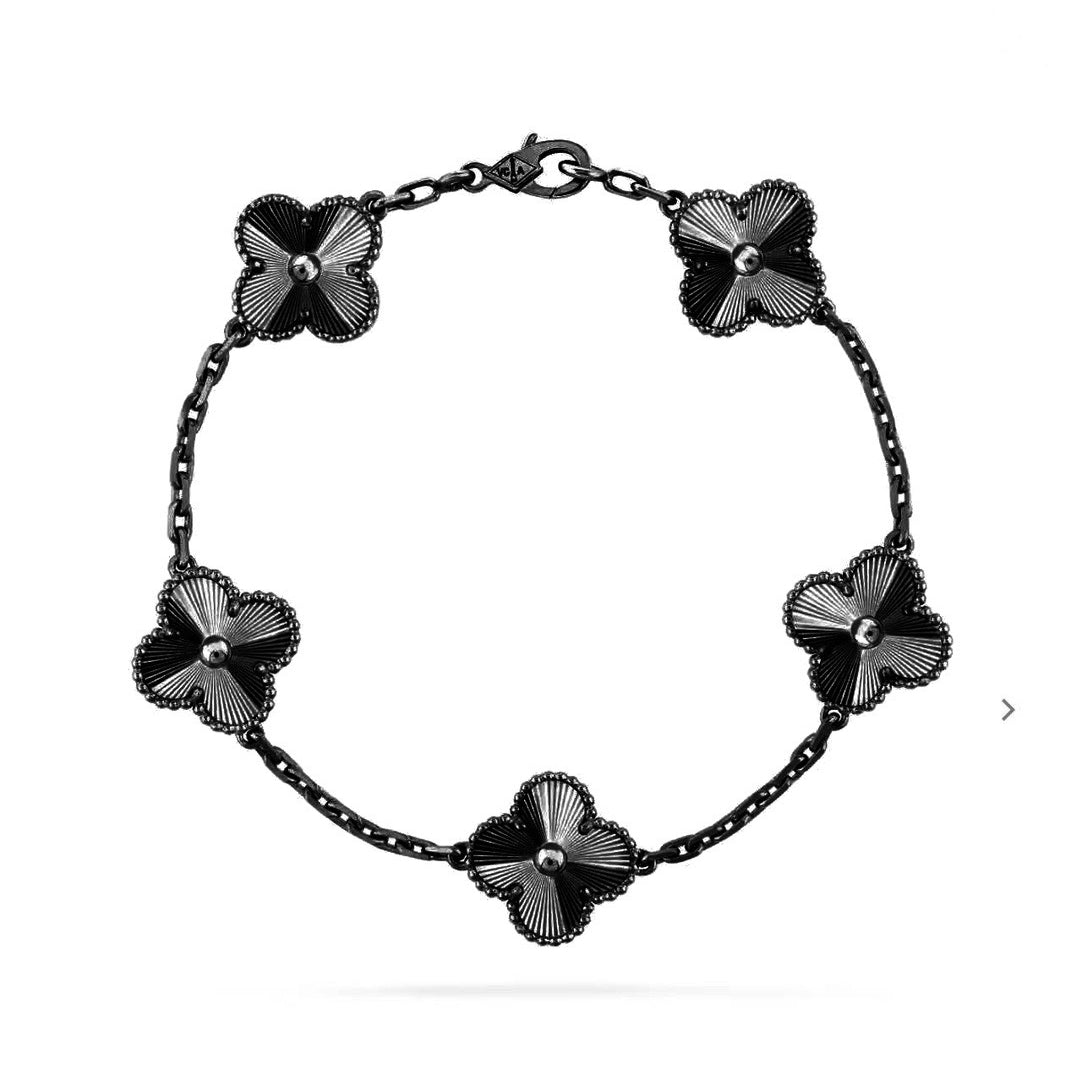 [Lumi]New CLOVER 5 MOTIF BLACK BRACELET