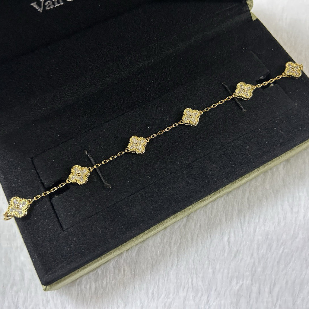 [Lumi]New CLOVER 6 MOTIF DIAMOND BRACELET
