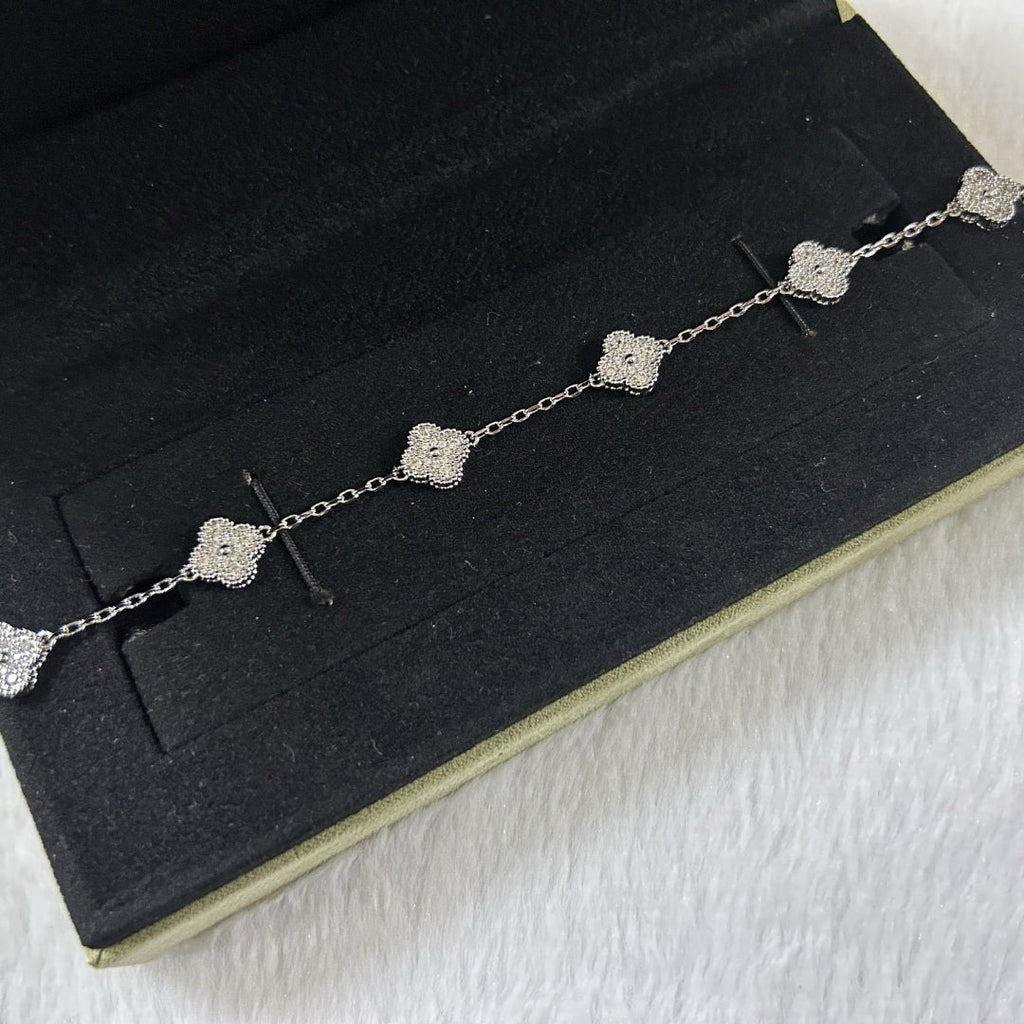 [Lumi]New CLOVER 6 MOTIF DIAMOND BRACELET