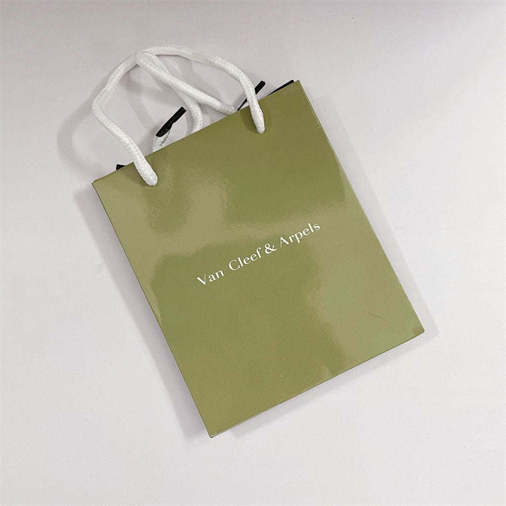 ¡®Lumi¡¯VA CLOVER BRACELET NECKLACE RING BOX GIFT BAG