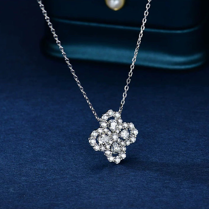 ¡®Lumi¡¯LOOP NECKLACE FULL MOTIF DIAMOND 16MM MULTIPLE COLORS