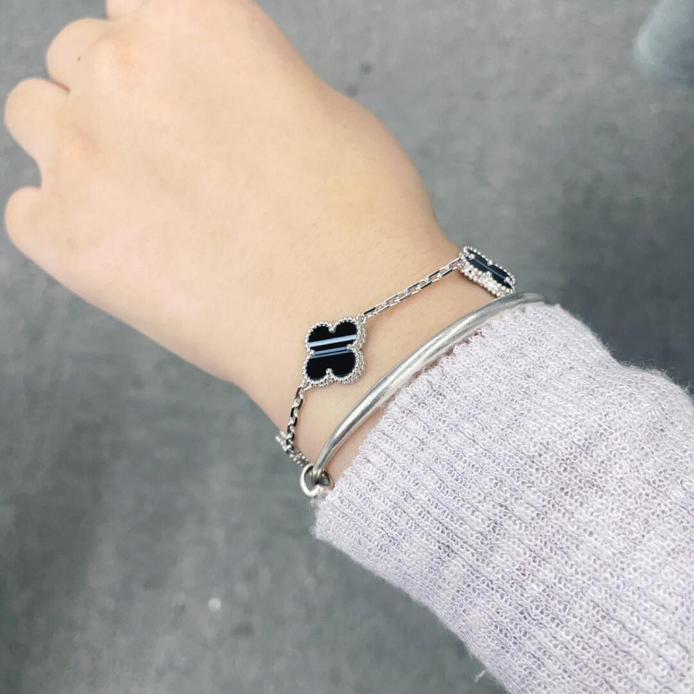 ¡®Lumi¡¯CLOVER 5 MOTIF VEINED ONYX BRACELET SILVER